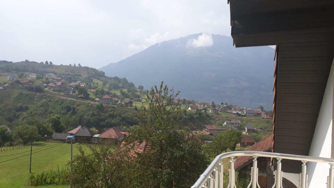 Apartment Little Village Πλαβ Εξωτερικό φωτογραφία