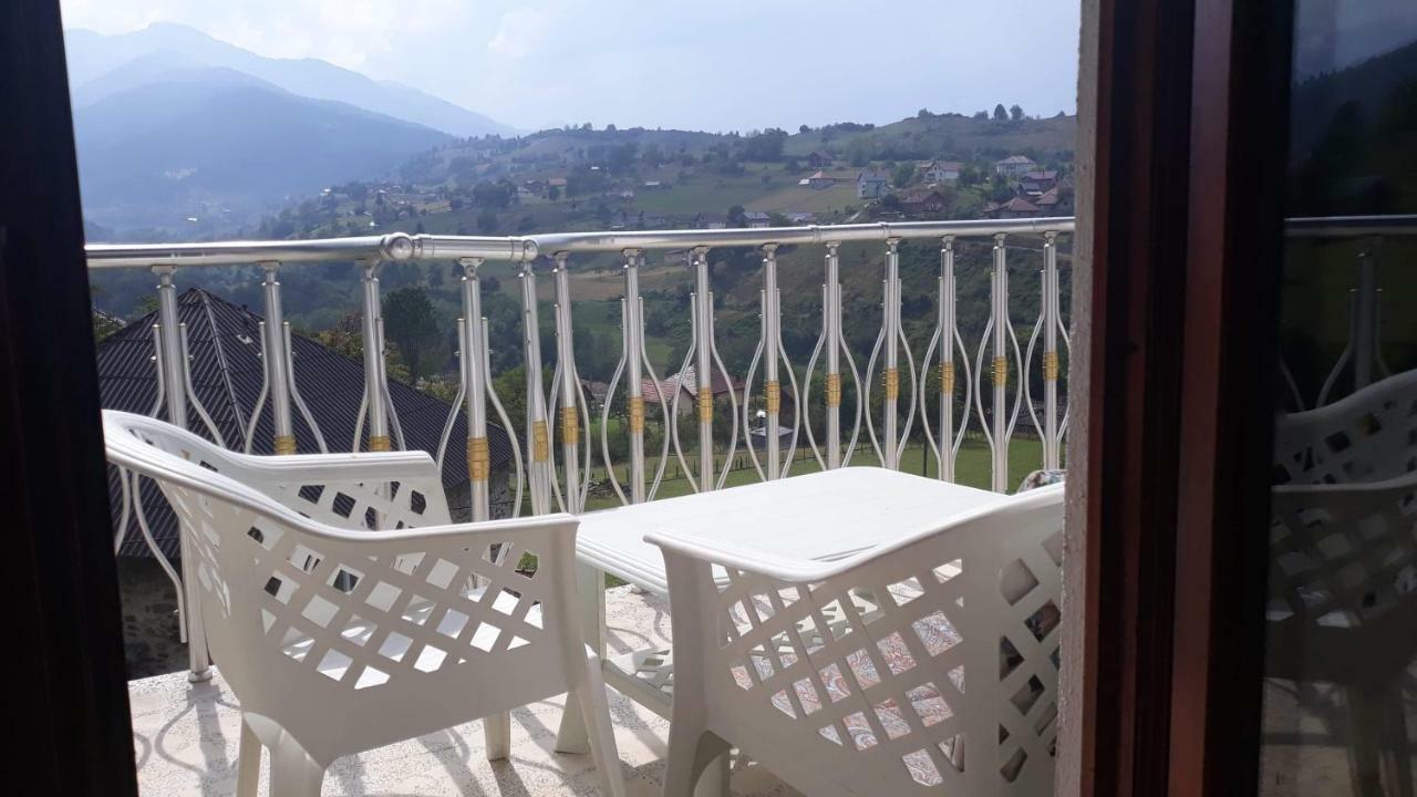 Apartment Little Village Πλαβ Εξωτερικό φωτογραφία